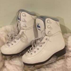 Soft skate by Jackson figure skates size 10